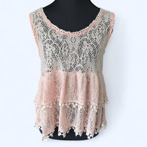 Delicate Free People lace peplum tank